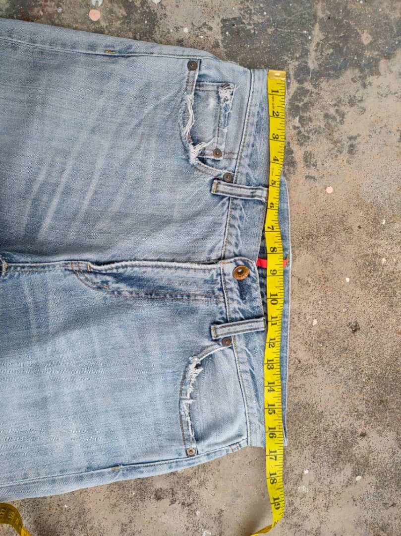 Japanese Brand VINTAGE JAPANESE FADED BLUE JEANS DENIM PANTS Size US 33 - 11 Thumbnail