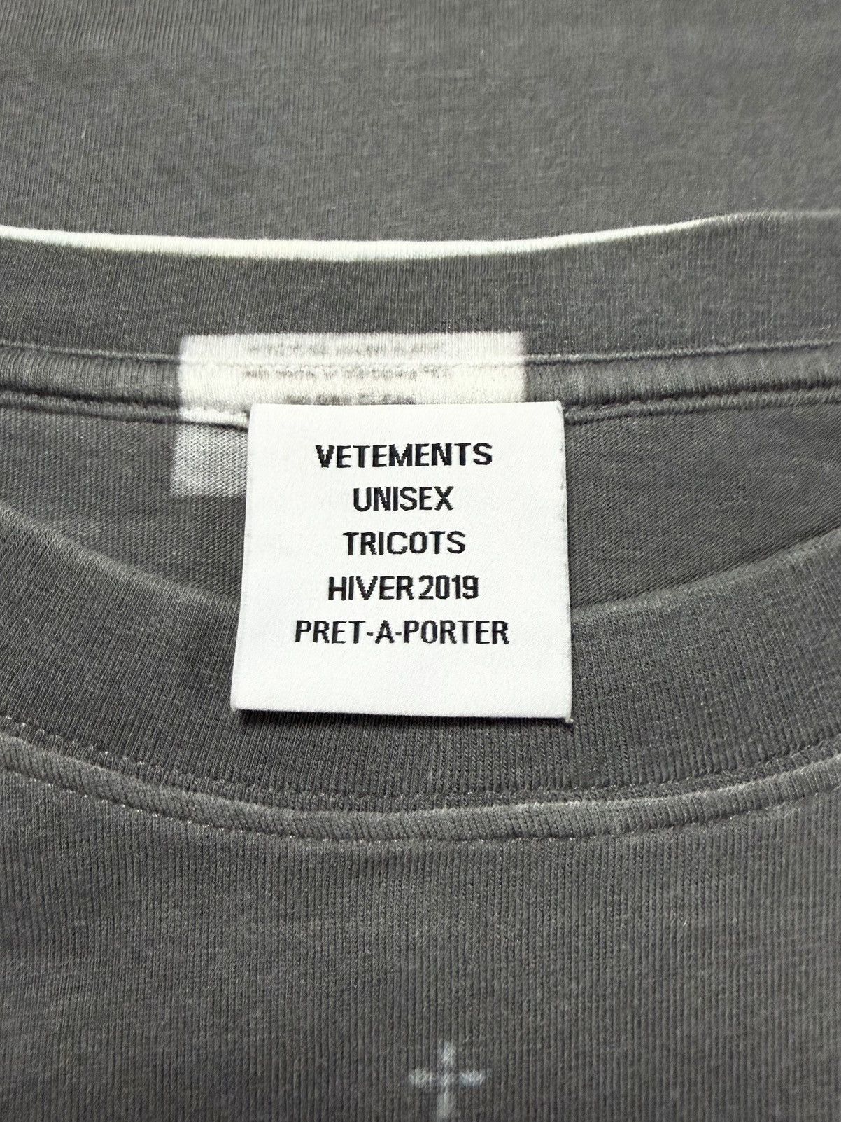 Vetements AW18 Vetements ‘Generation Alpha’ Trompe L’oeil T shirt Size US L / EU 52-54 / 3 - 4 Thumbnail