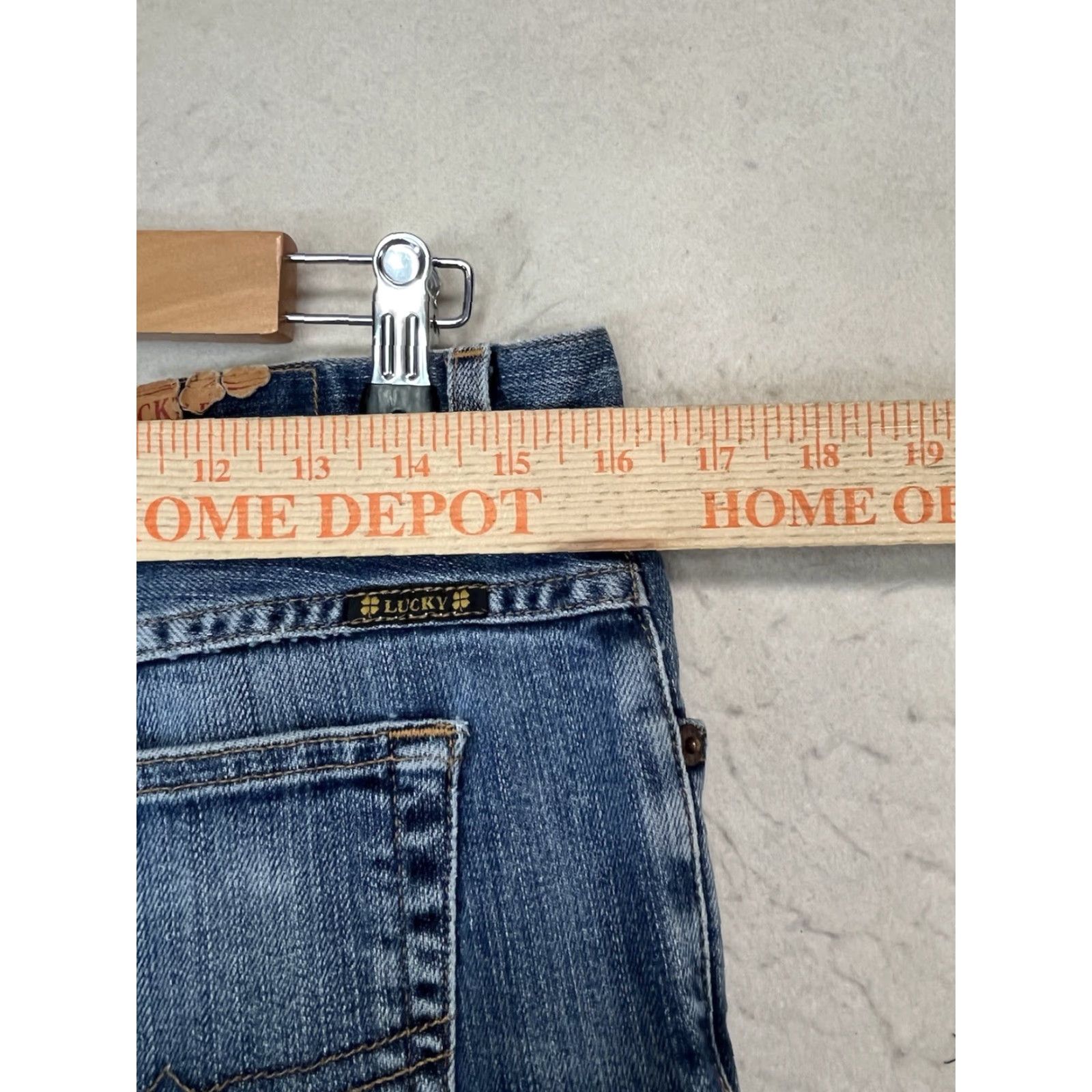 Lucky Brand VINTAGE Lucky Brand Jeans Womens Denim Classic Fit Straight Leg Sz 10/30 Distressed Blue Size 32" / US 10 / IT 46 - 3 Thumbnail