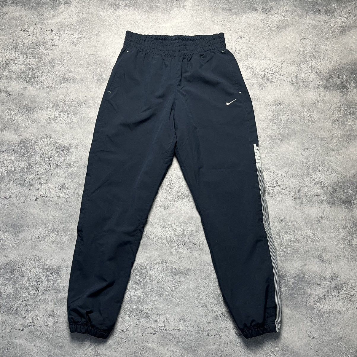 Nike Vintage Nike Nylon Track Pants Swoosh Y2K Streetwear Drill Size US 32 / EU 48 - 1 Thumbnail