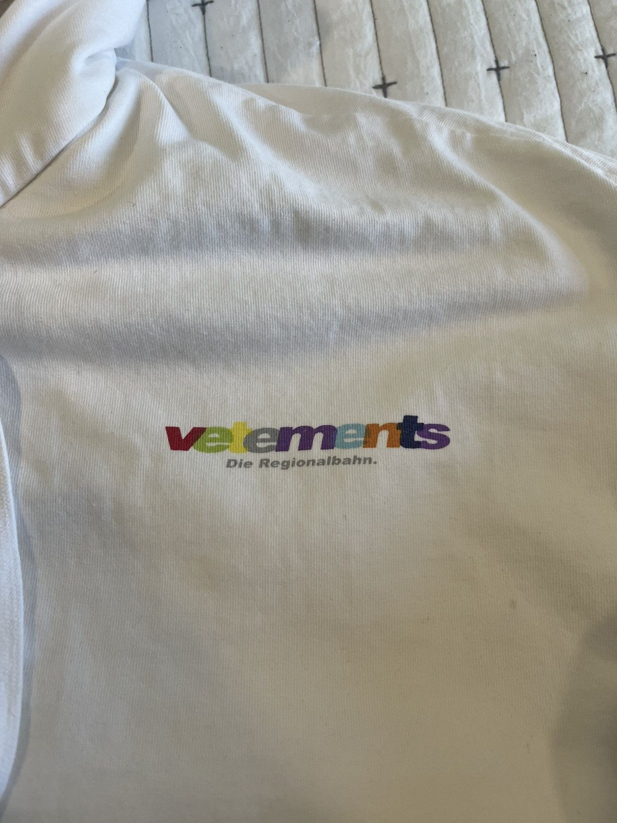 Vetements Vetements White Die Regionalbahn Bomber jacket/hoodie Size US S / EU 44-46 / 1 - 2 Thumbnail
