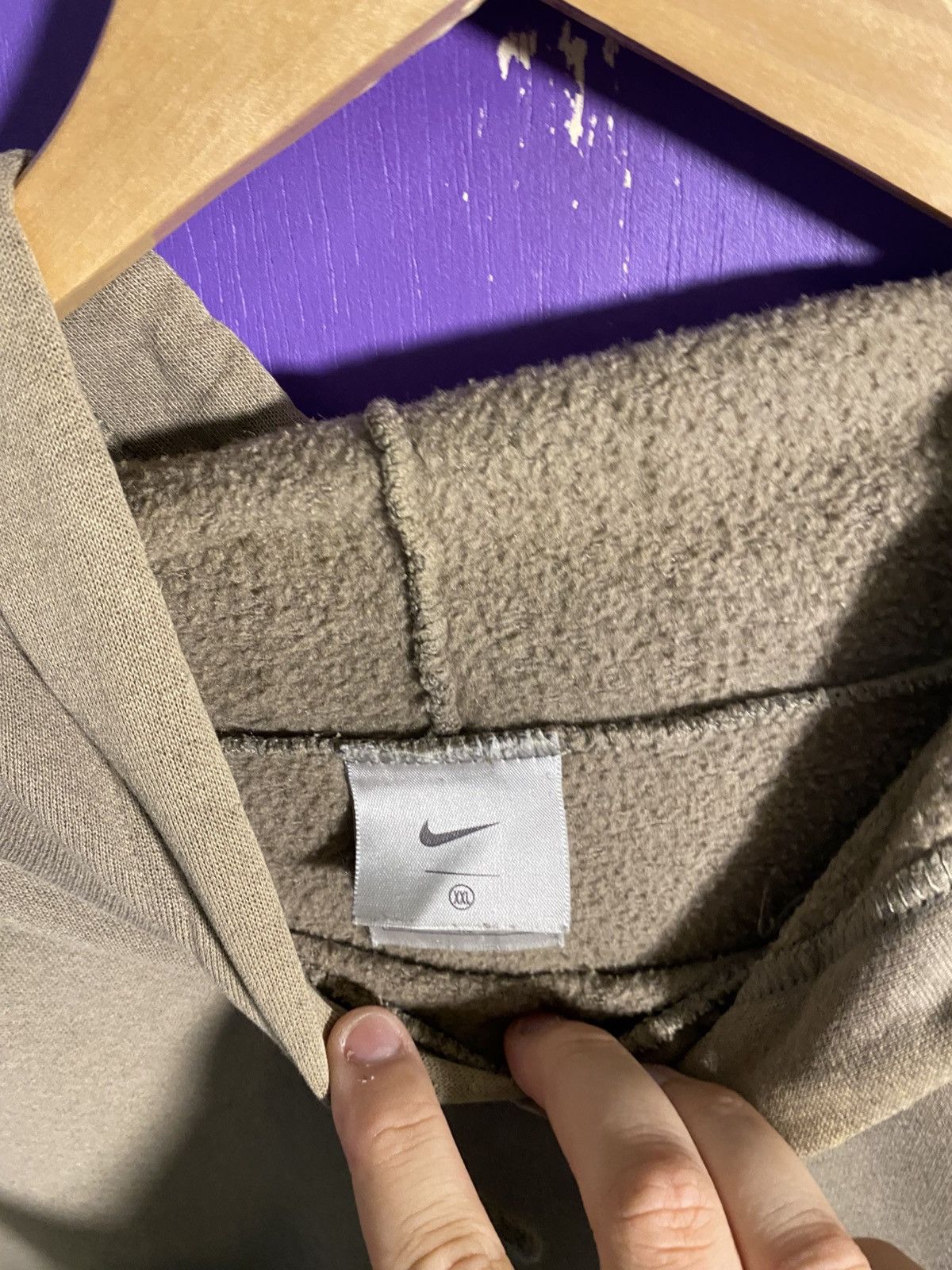 Nike Vintage 00s Nike taupe center swoosh hoodie Size US XXL / EU 58 / 5 - 4 Thumbnail