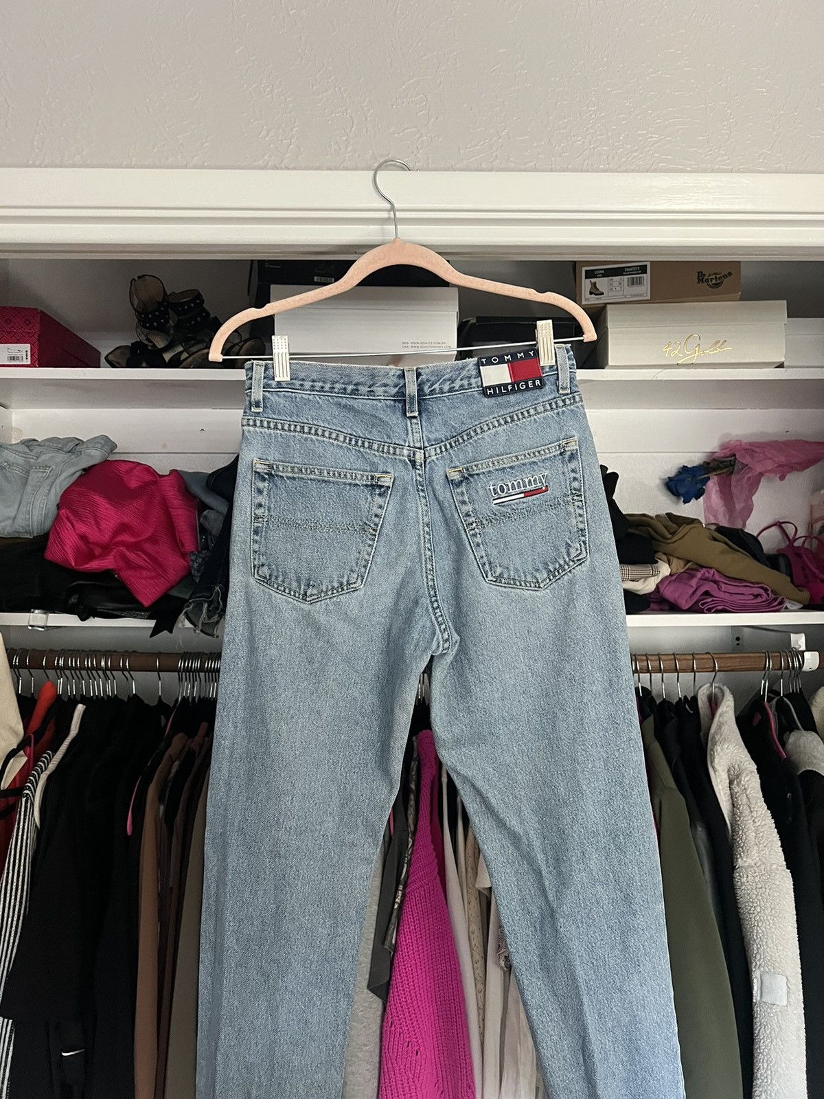 Tommy Hilfiger × Vintage Vintage 90s Tommy Hilfiger distressed relaxed fit jeans Size 27" / US 4 / IT 40 - 6 Thumbnail