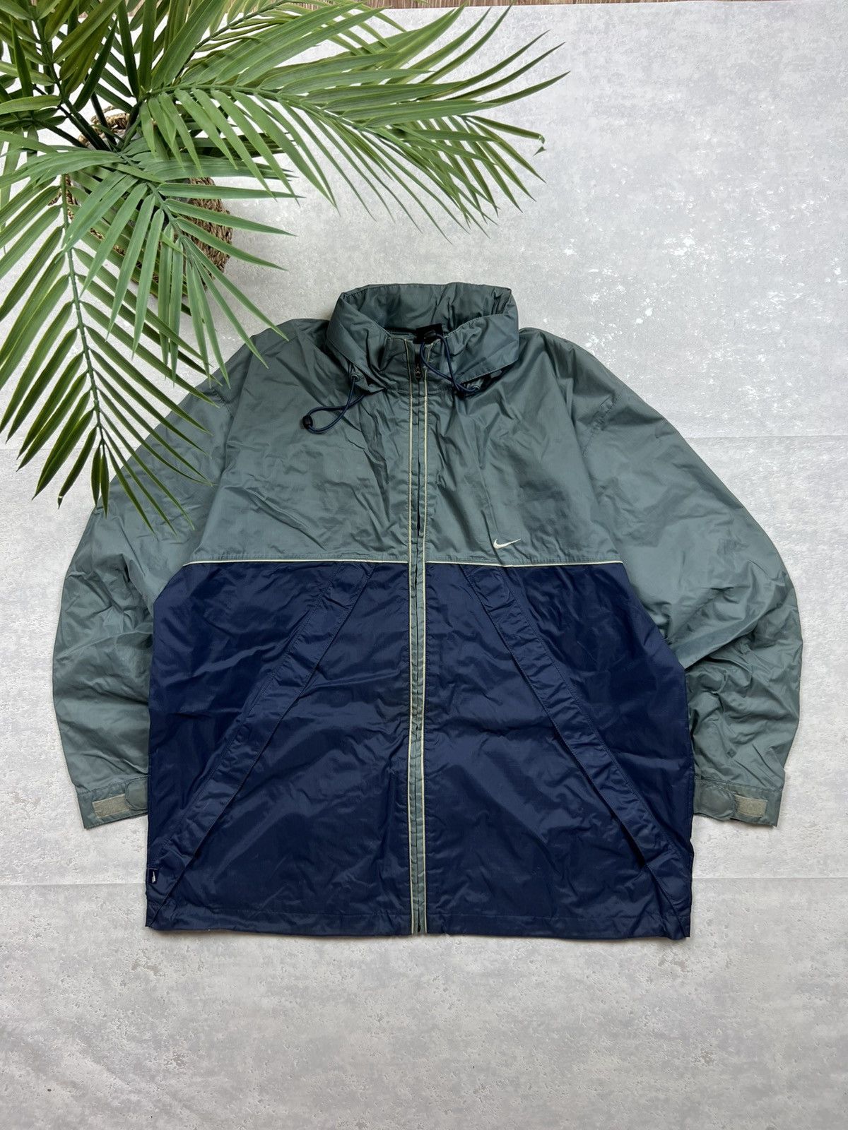 Nike 90s Nike Swoosh Vintage Y2K Oversized Nylon Retro Jacket Size US L / EU 52-54 / 3 - 1 Thumbnail