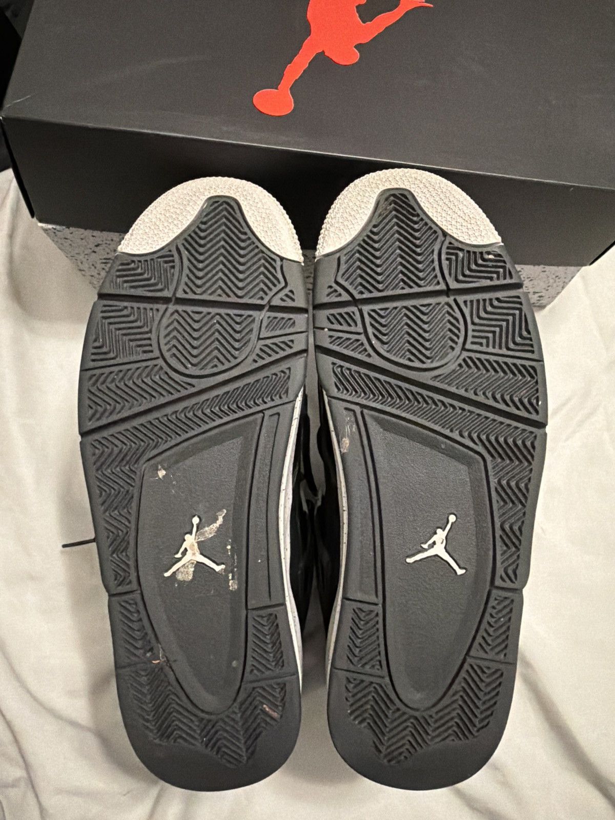Nike Air Jordan 4 Retro Oreo Size US 11 / EU 44 - 6 Thumbnail