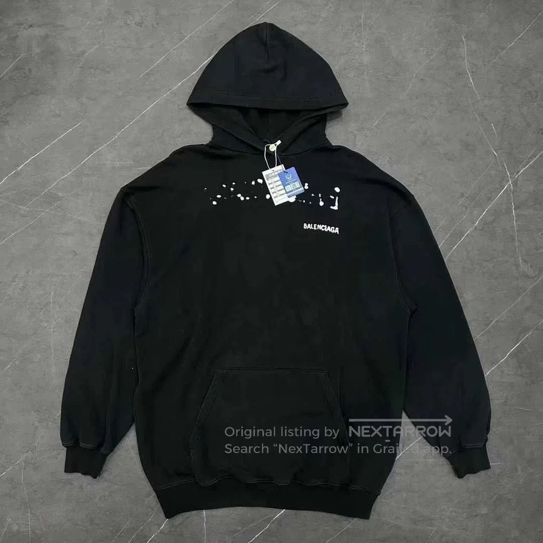 balenciaga fw22 graffiti logo hoodie.