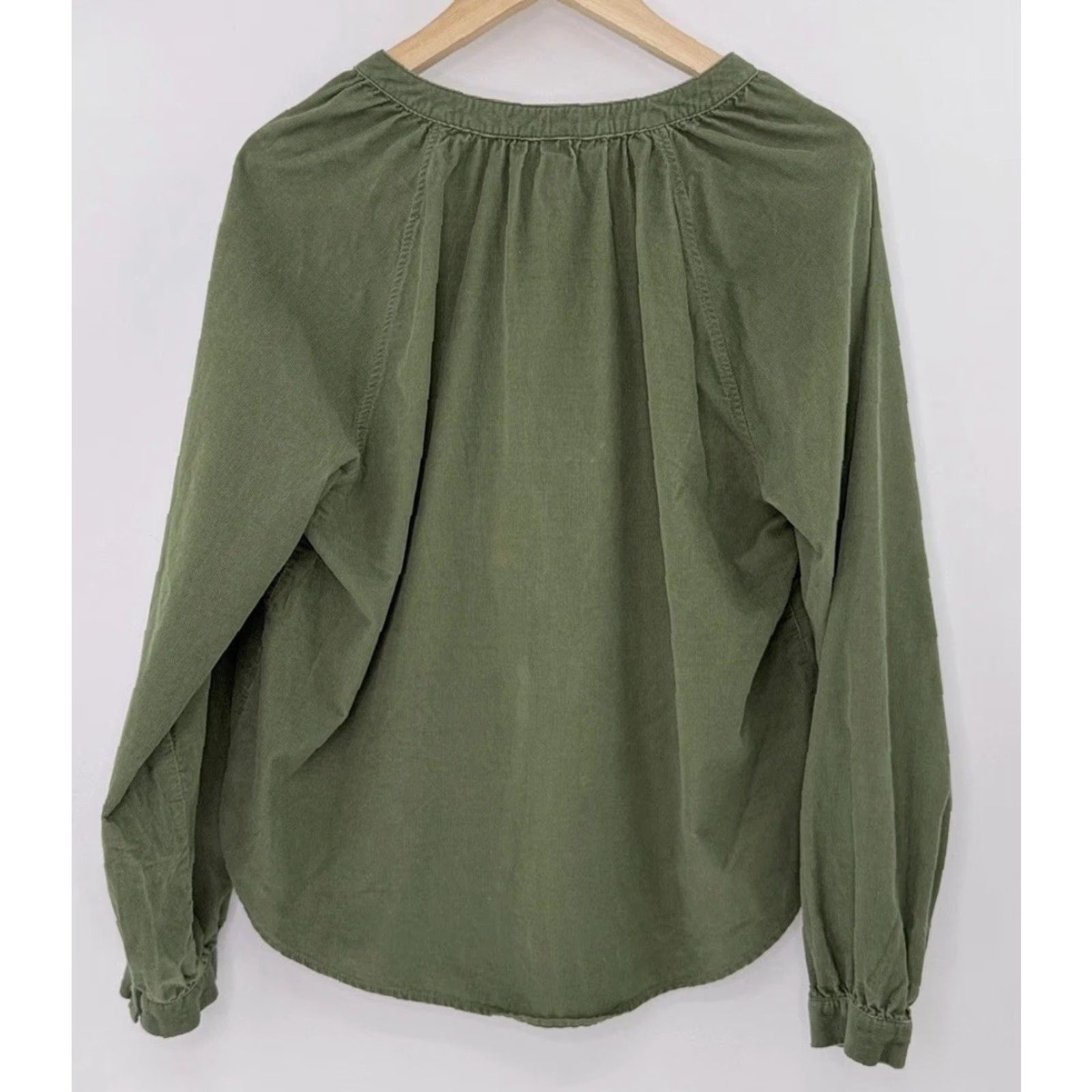 Vintage Universal Thread Green Corduroy Relaxed Fit Blouse M Women's Shirt Long Sleeve Henley Button Solid Boho Peasant Academia Vintage: No Size M / US 6-8 / IT 42-44 - 3 Thumbnail