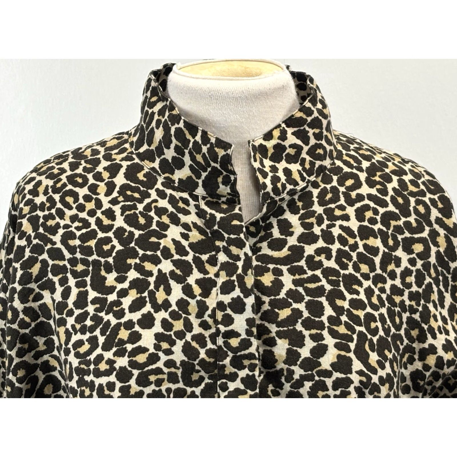 Vintage Ann Mashburn Blouse 100% Linen Popover Top Women’s Medium Animal Print Size M / US 6-8 / IT 42-44 - 5 Thumbnail