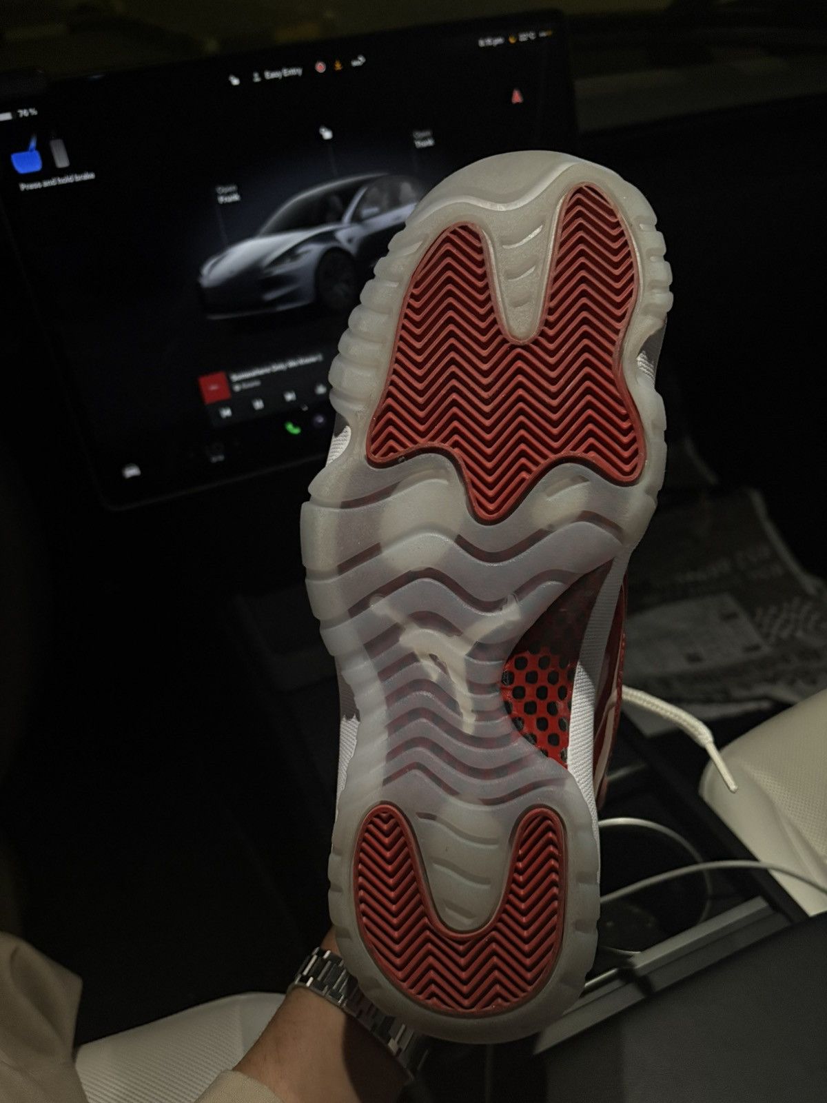 Jordan Brand Air jordan 11 Cherry Size US 8.5 / EU 41-42 - 6 Thumbnail