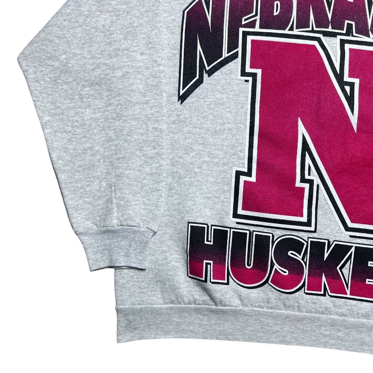 NCAA Vintage 1990s NCAA Nebraska Cornhuskers Spell Out Sweatshirt Size US L / EU 52-54 / 3 - 16 Thumbnail