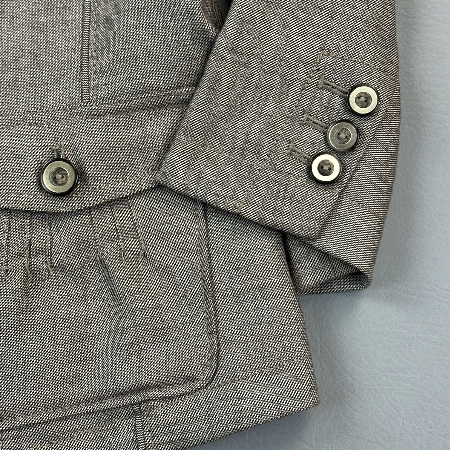 White House Black Market White House Black Market Blazer Women’s 12 Brown Button Front Business Casual Shirt? Size XL / US 12-14 / IT 48-50 - 2 Thumbnail