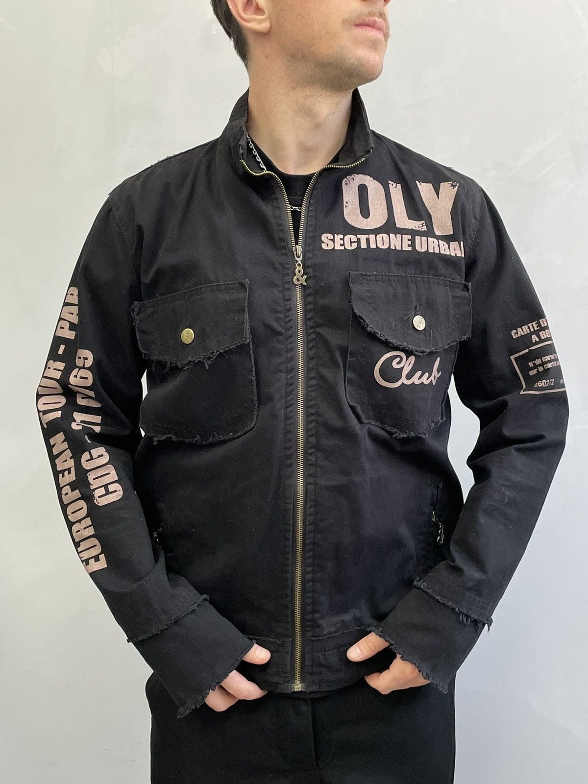 Dolce & Gabbana Vintage 2000s Big logo Dolce Gabbana distressed jacket Size US S / EU 44-46 / 1 - 7 Thumbnail