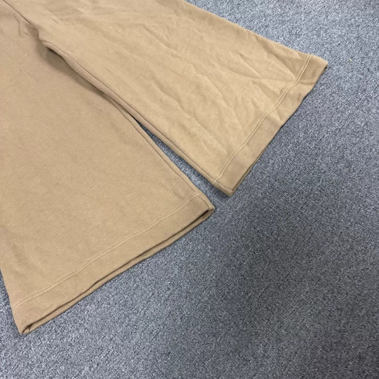 Gucci Gucci khaki wide leg sweatpants XS 99 new Size US 33 - 3 Thumbnail