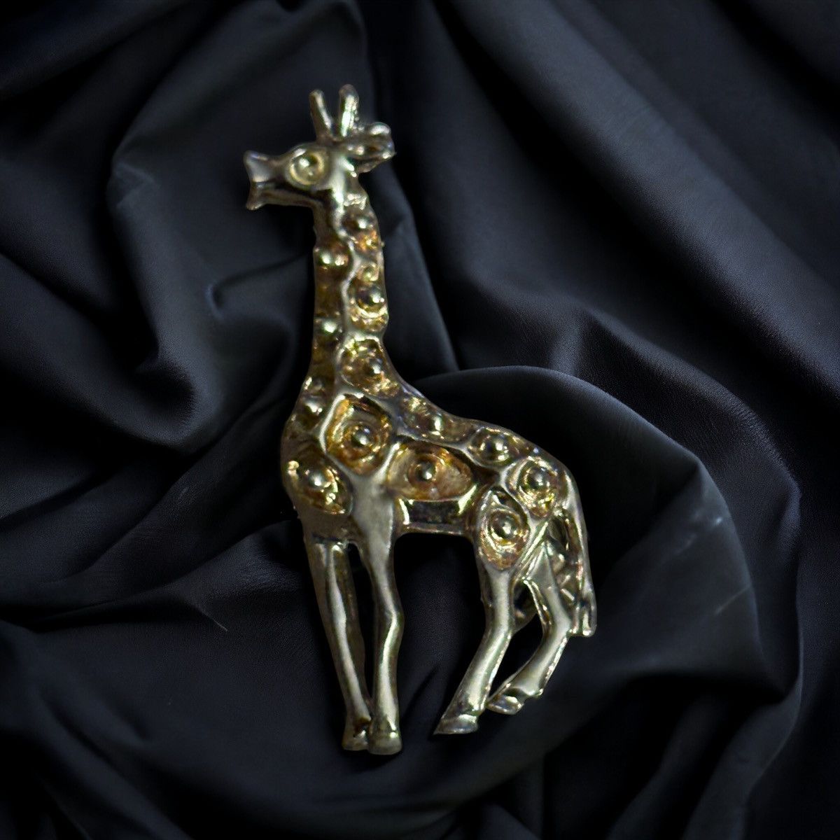 Vintage Vintage gold tone giraffe brooch Size ONE SIZE - 1 Thumbnail