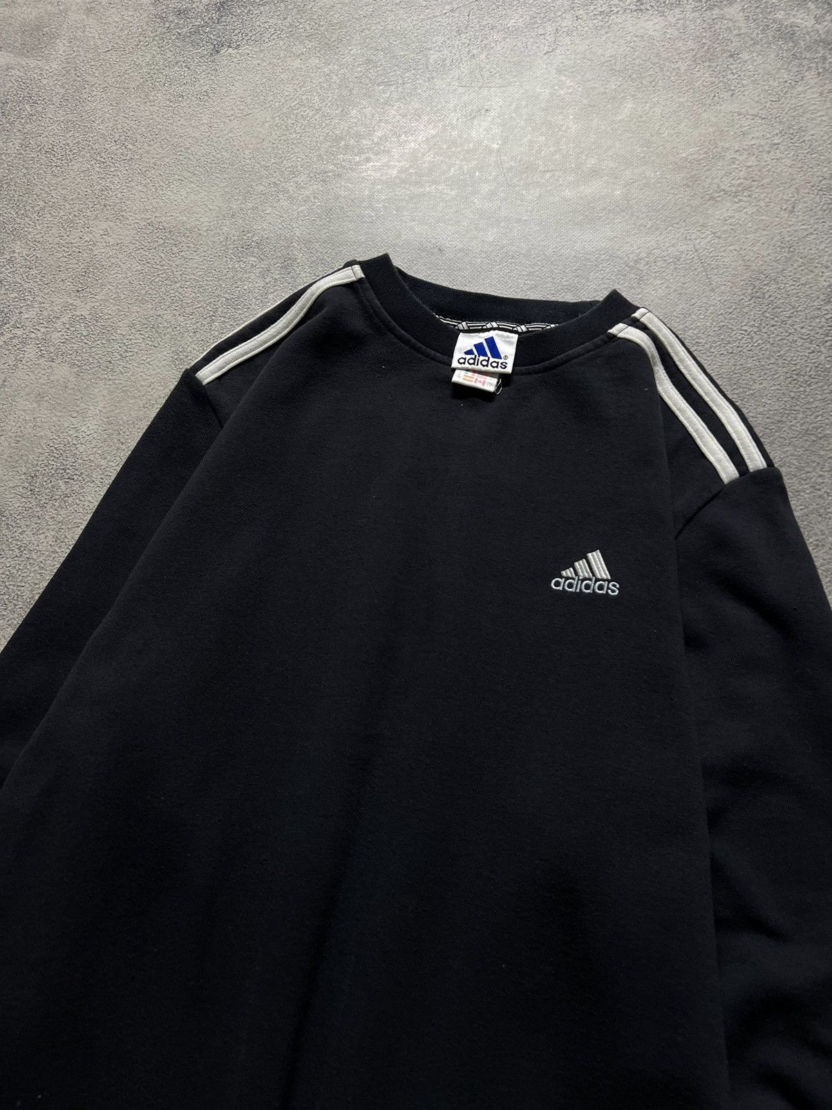 Adidas × Vintage Vintage Y2k Adidas 🖤 Mini Logo Sweatshirt 00’s Size US M / EU 48-50 / 2 - 2 Thumbnail