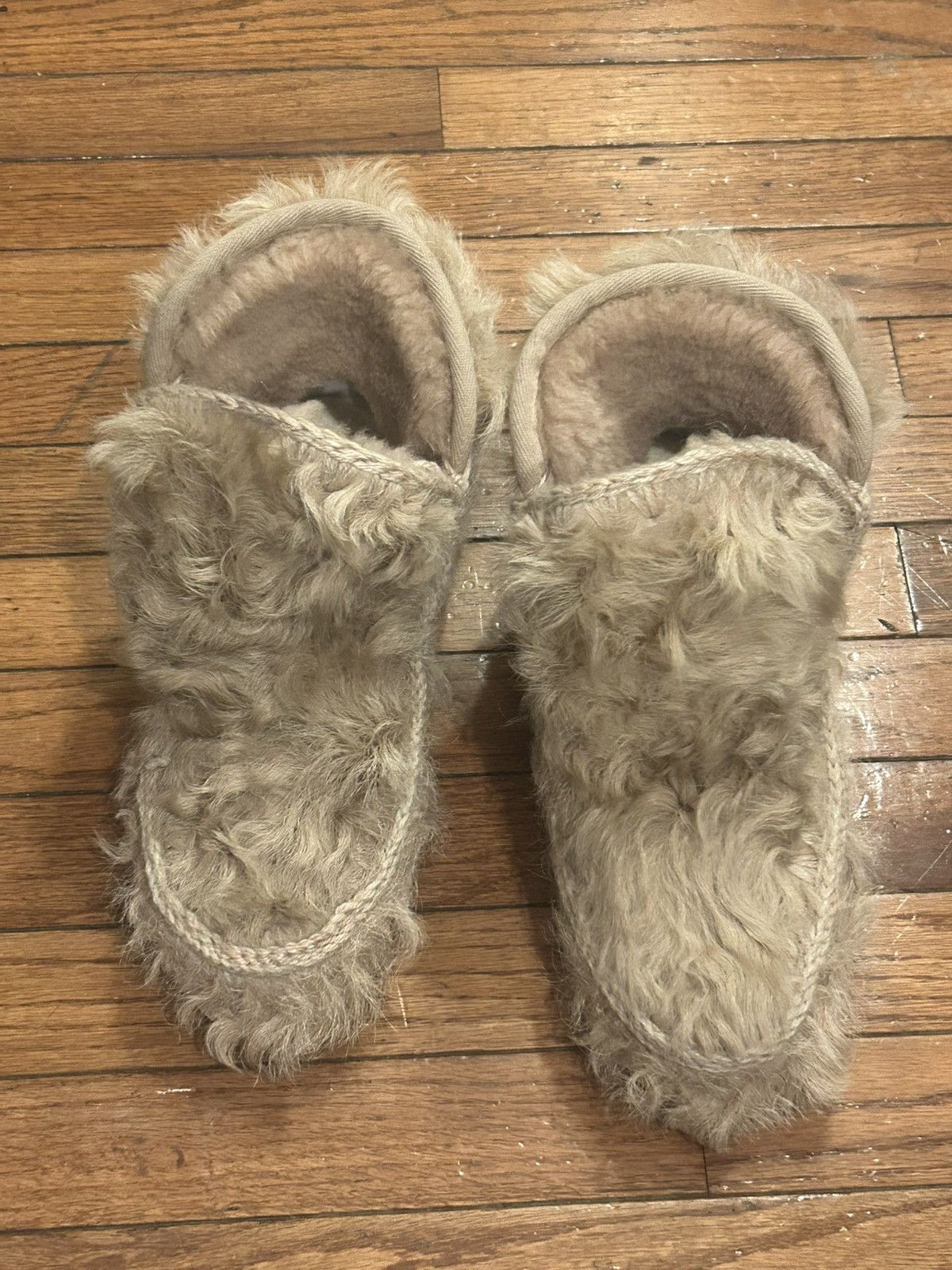 Mou MOU Cream Goat Hair Fur Eskimo Size US 8 / IT 38 - 1 Thumbnail