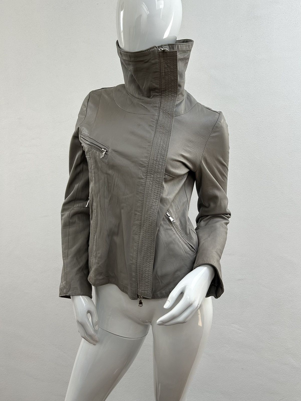 image of Avant Garde x Vintage Avant-Garde Asymmetric Leather Jacket in Grey, Women's (Size Small)