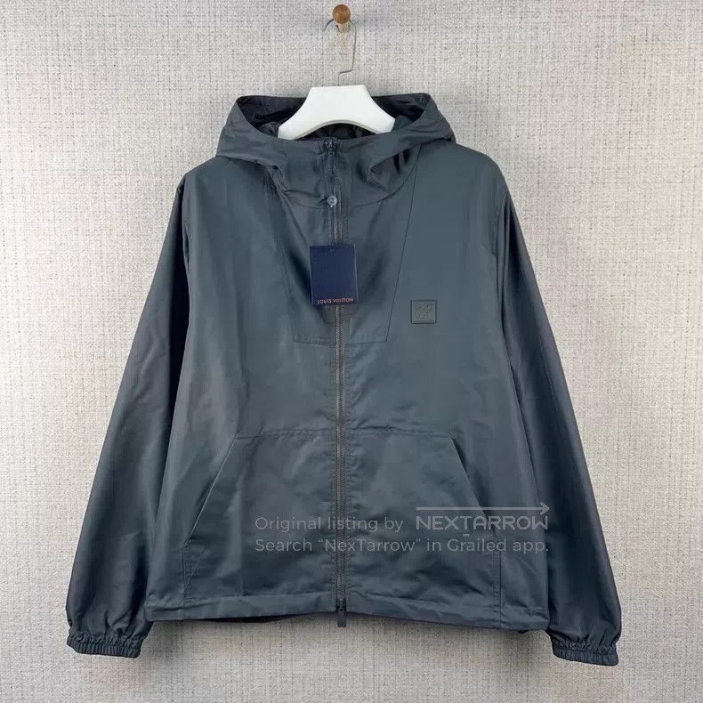 Louis Vuitton Louis Vuitton Solid leather logo zip-up hooded long-sleeve Size US L / EU 52-54 / 3 - 1 Thumbnail
