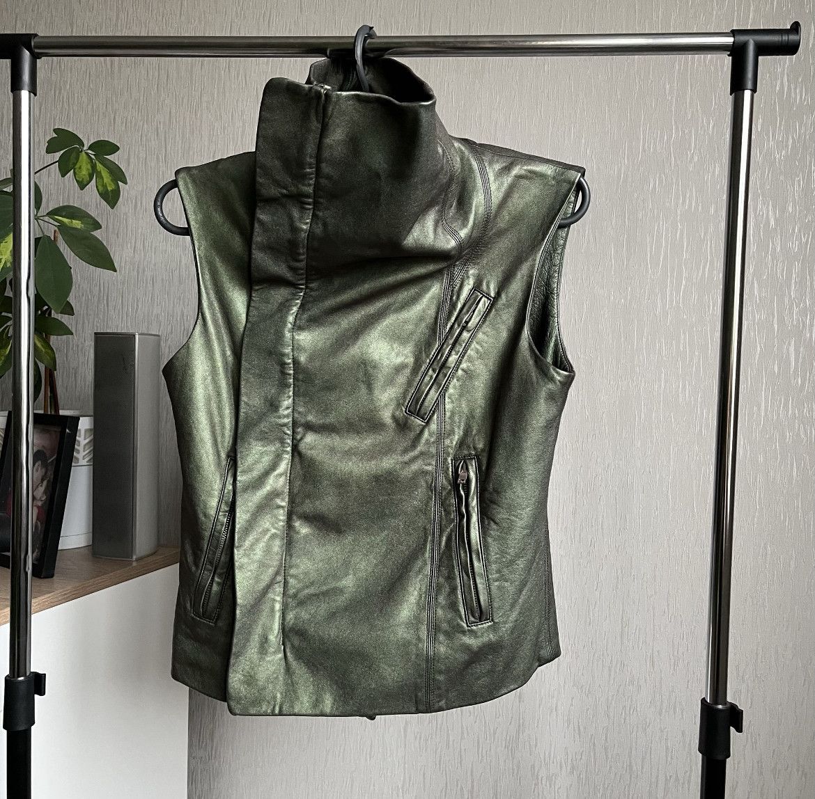 Rick Owens Rick Owens Leather High Collar Archival Vests Size US S / EU 44-46 / 1 - 8 Thumbnail