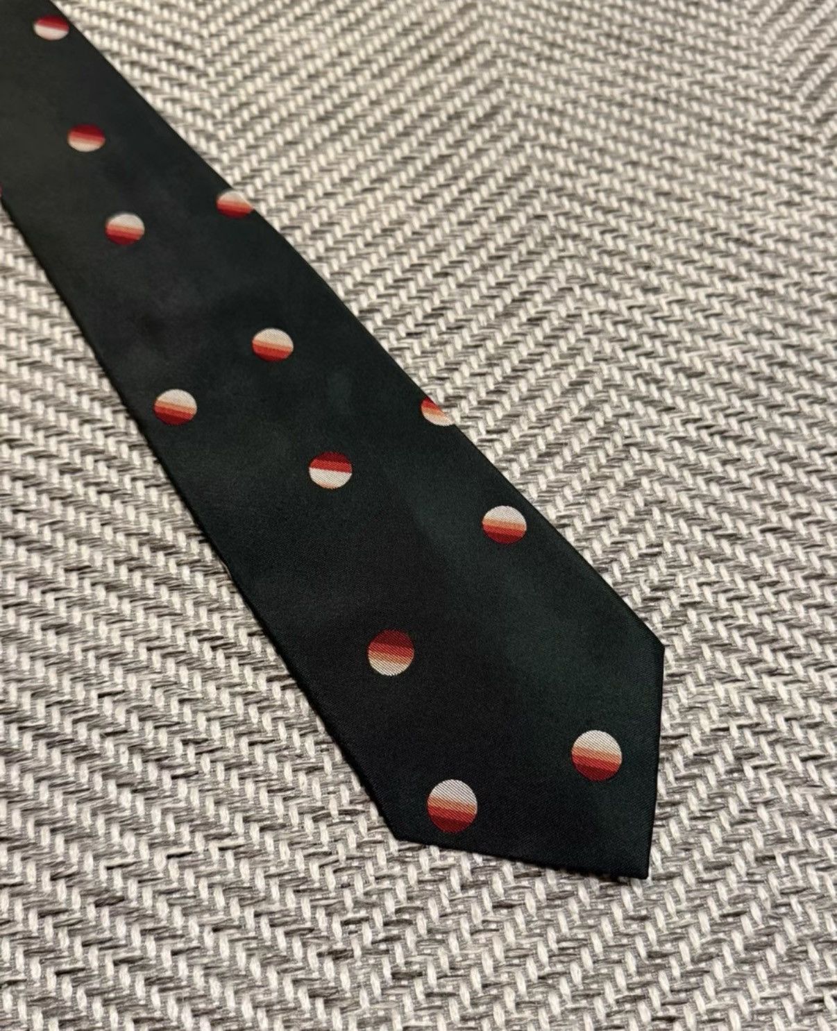Jean Paul Gaultier Jean Paul Gaultier Gradient Polka Dot Tie K24 Size ONE SIZE - 1 Thumbnail