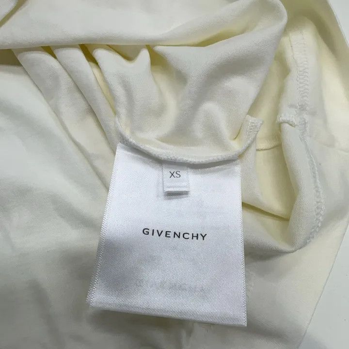Givenchy Givenchy Givenchy Long Sleeve Casual Letter Print Tee -250 Size US XS / EU 42 / 0 - 3 Thumbnail