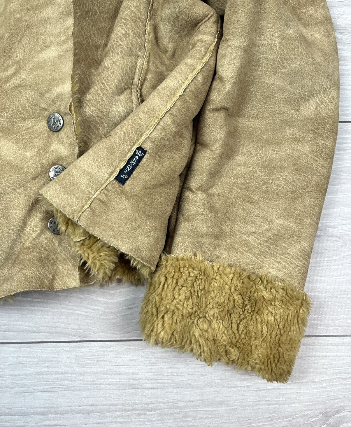 Giorgio Armani Rare Armani Jeans Vintage Y2K Fur Crop Jacket Size M / US 6-8 / IT 42-44 - 6 Thumbnail