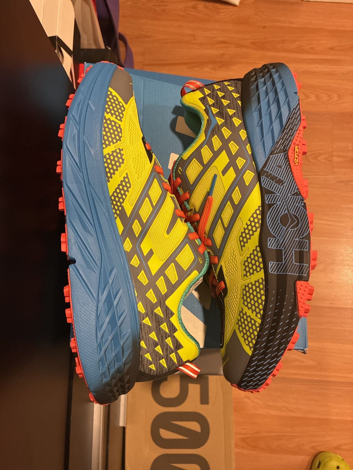 Hoka Hoka speedgoat Size US 10.5 / EU 43-44 - 4 Thumbnail