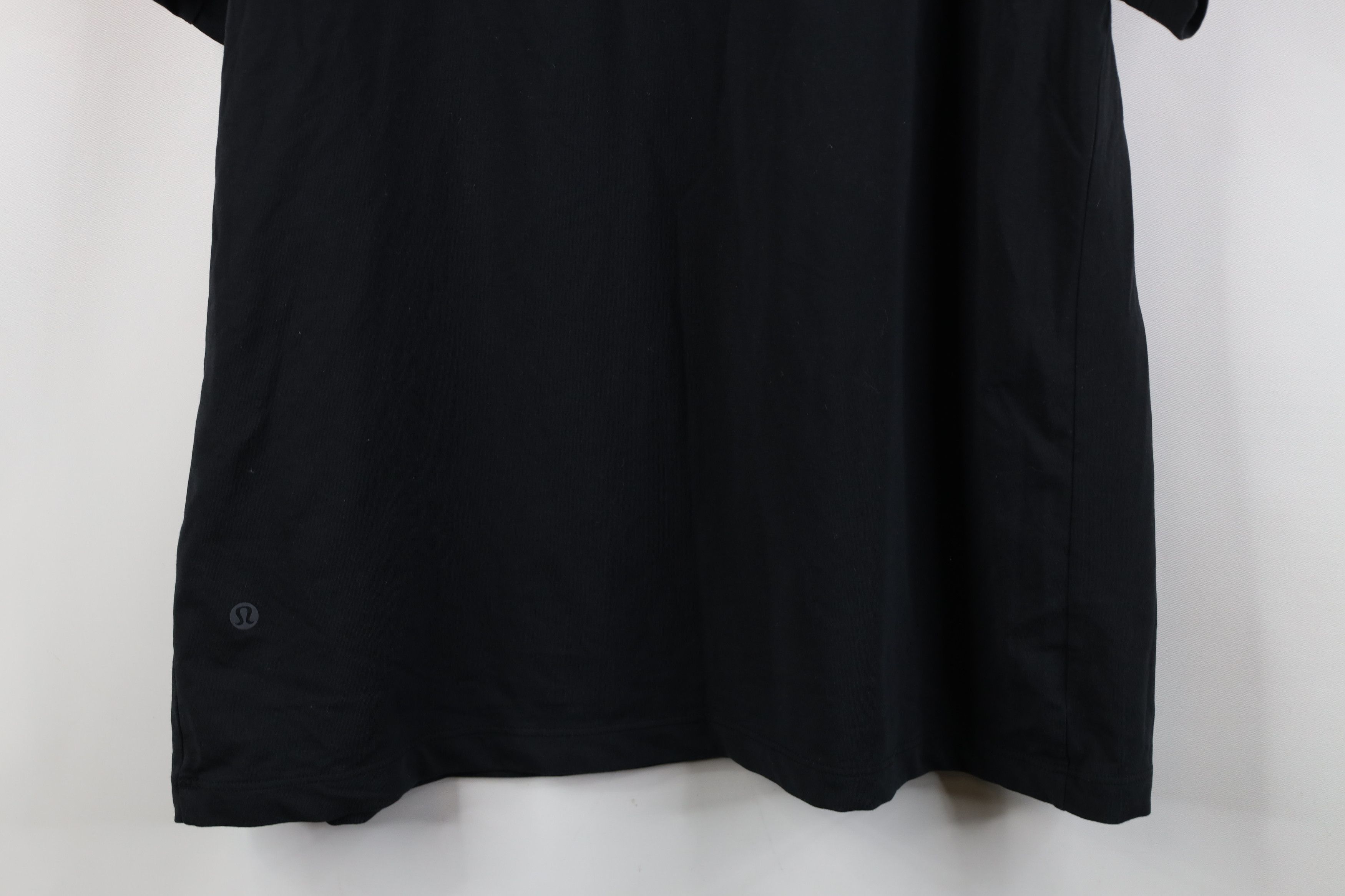 Lululemon Lululemon Running Jogging Yoga Gym Short Sleeve T-Shirt Size US XL / EU 56 / 4 - 11 Thumbnail