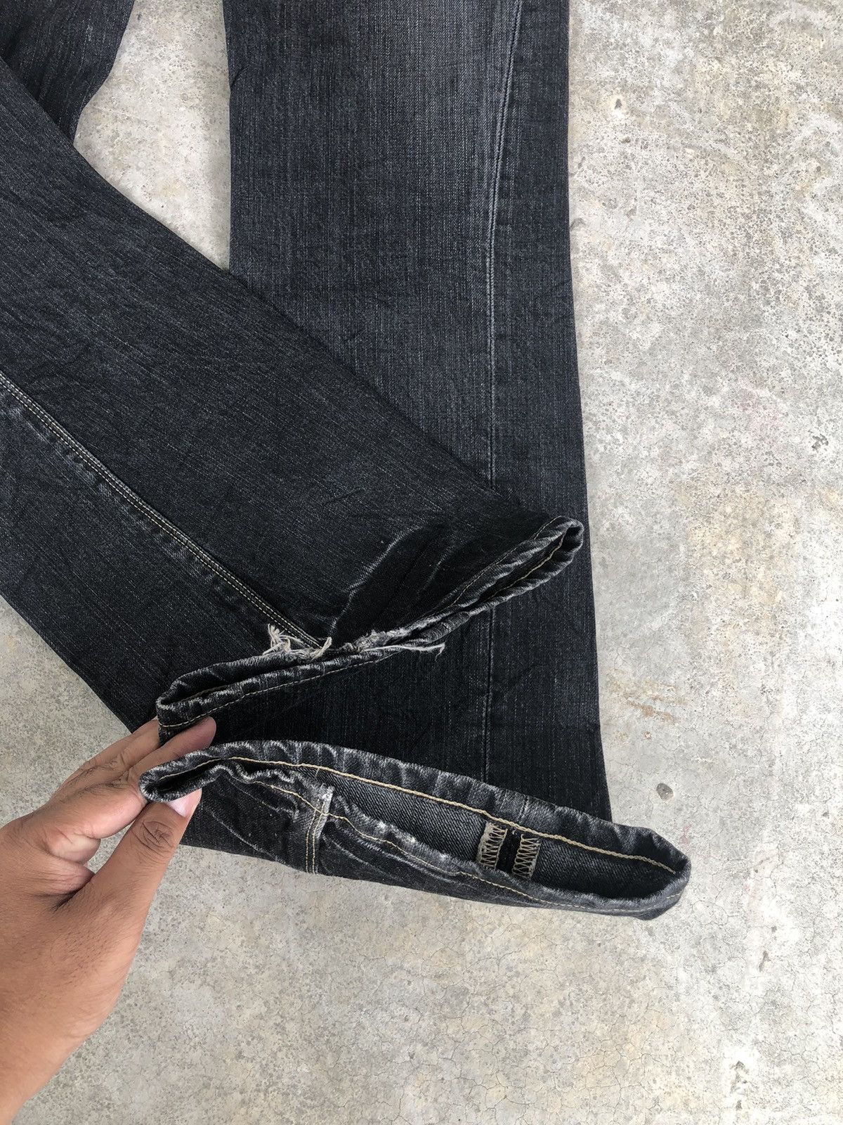 Levi's Y2k Levi’s Engineered Flared Jeans Distressed Size US 31 - 13 Thumbnail