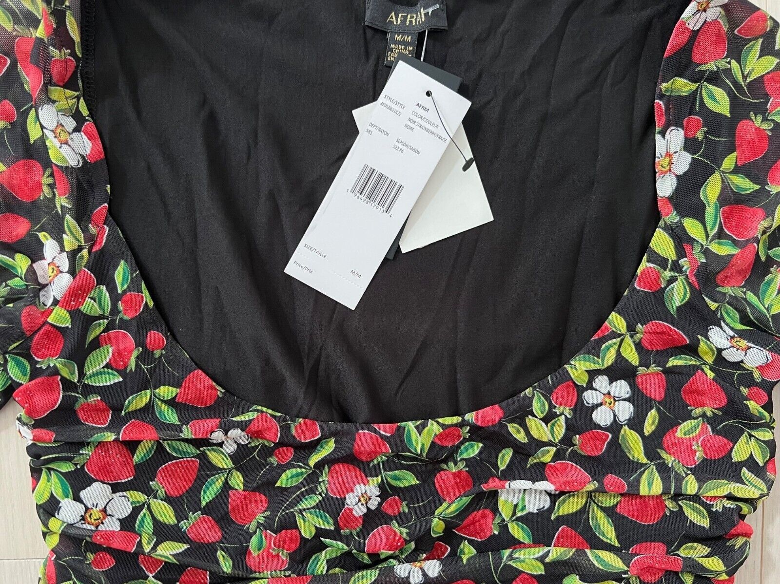 Other AFRM Leona Strawberry Print Ruched Bodycon Dress ( M ) Size M / US 6-8 / IT 42-44 - 6 Thumbnail