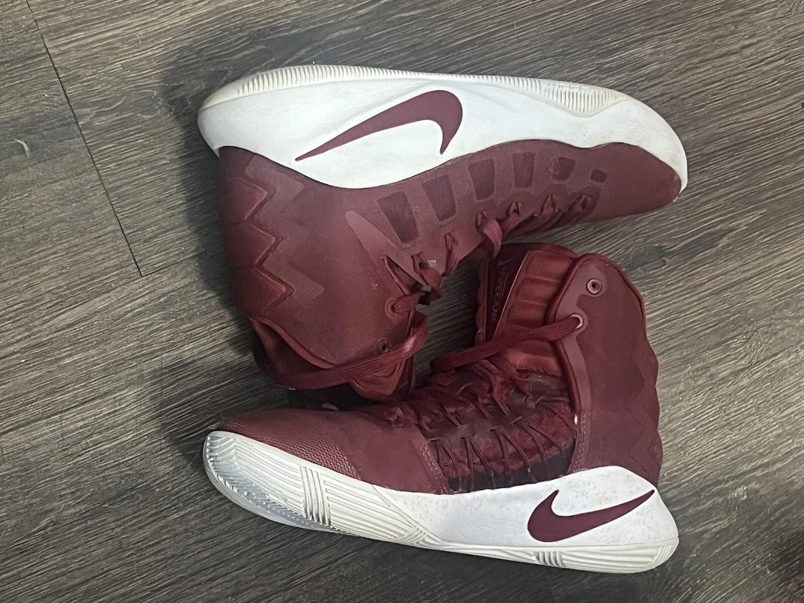 Nike Size 6.5 - Nike Hyperdunk Basketball Mid Burgundy Size US 6.5 / EU 39-40 - 4 Thumbnail