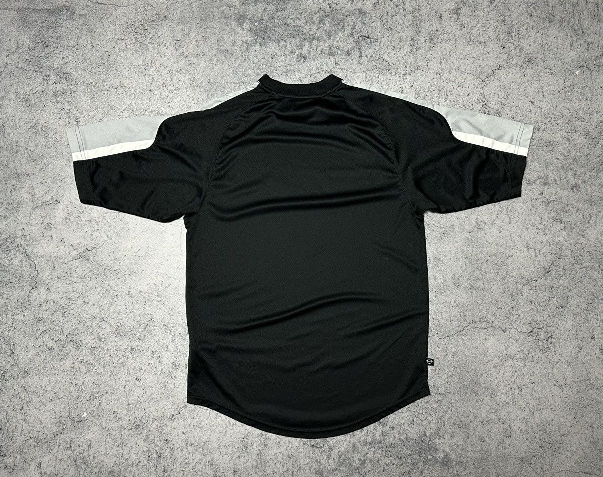 Nike Vintage Nike Total 90 Center Swoosh T-Shirt Size US S / EU 44-46 / 1 - 7 Thumbnail