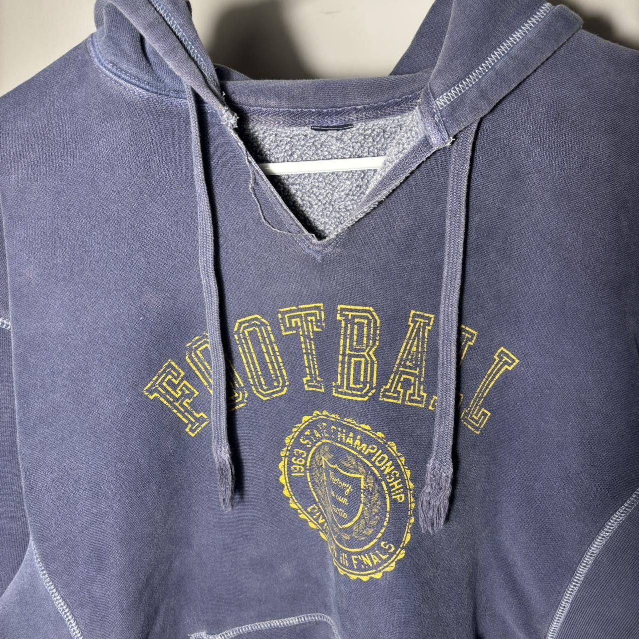 Vintage Early 2000s Over Dyed V-Cut Football Pullover Hoodie Size US L / EU 52-54 / 3 - 2 Thumbnail