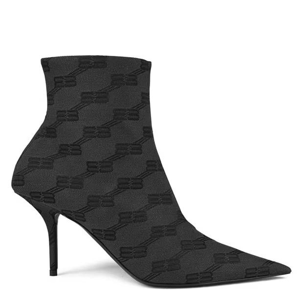 o1g2r1mq0924 Knife Jacquard Monogram Boots in Grey & Black