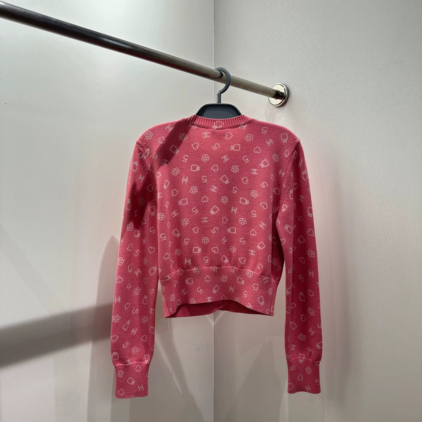 Chanel Chanel feb397 allover logo multi-elem knit cardigan 36 Size XS / US 0-2 / IT 36-38 - 2 Thumbnail