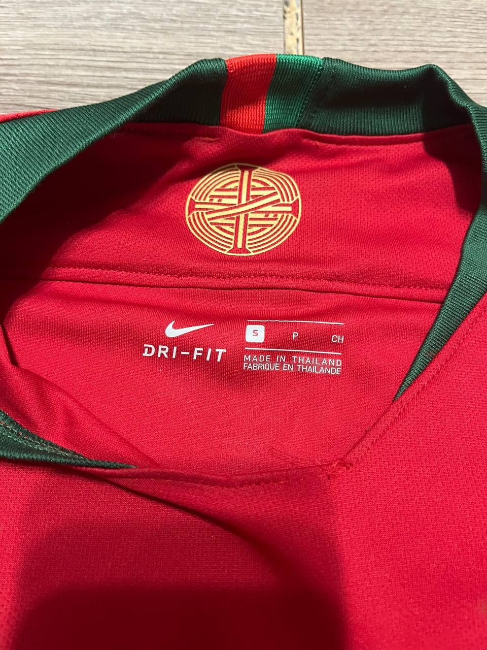 Nike × Vintage Portugal National Team 2018 Home Football Shirt Nike Size US S / EU 44-46 / 1 - 3 Thumbnail