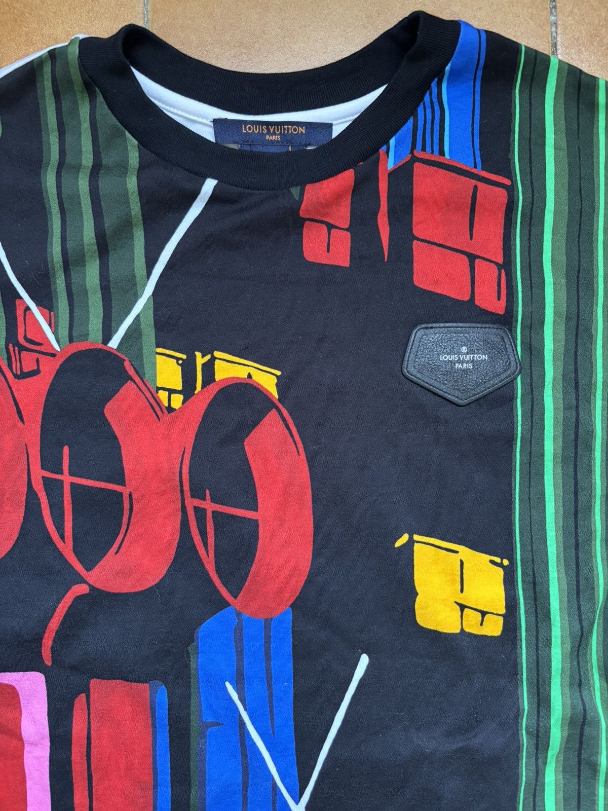Louis Vuitton Louis Vuitton 2019 Caeda Center Pompidou Graphic T-Shirt Size US M / EU 48-50 / 2 - 2 Thumbnail