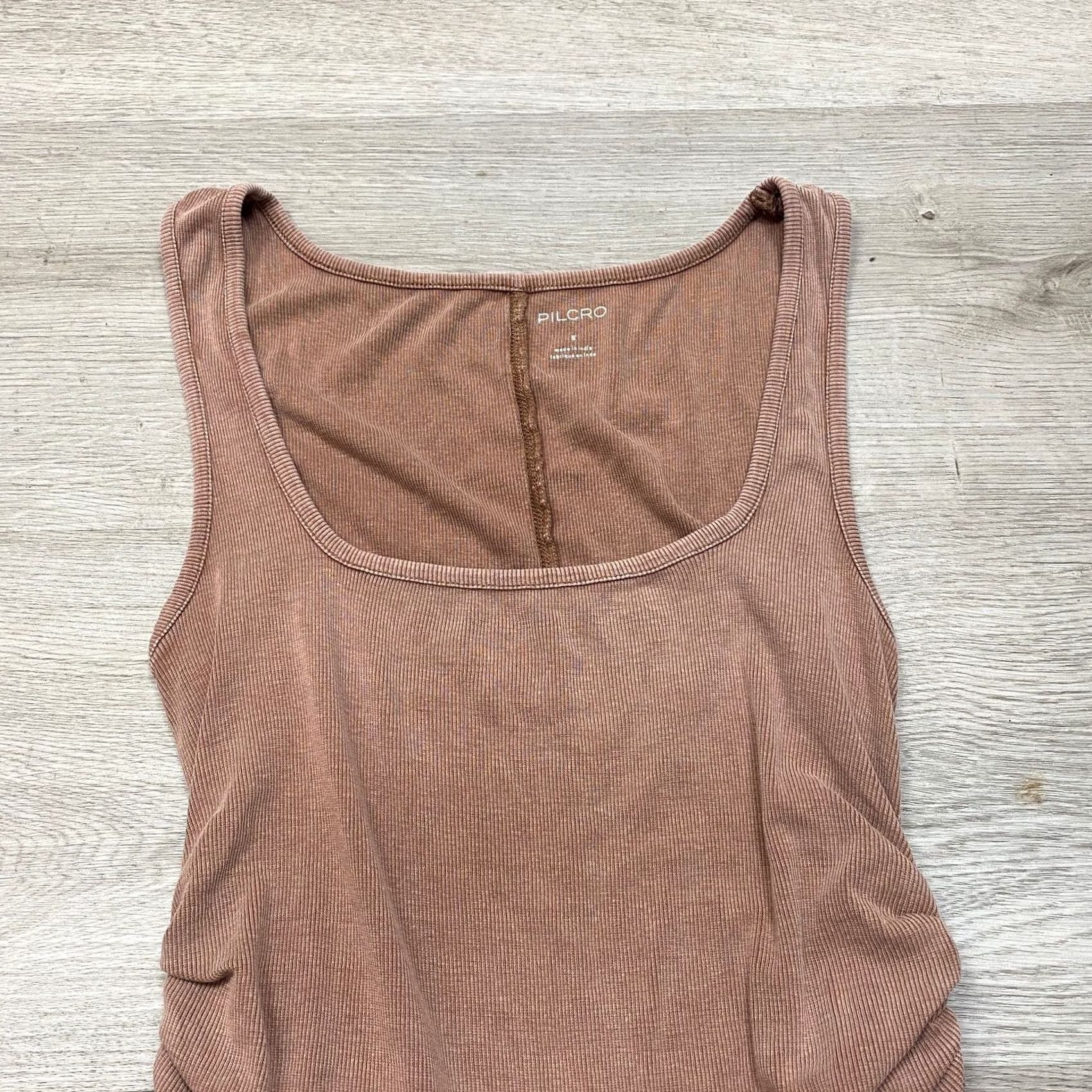 Vintage Pilcro Anthropologie Tank Top Women's S Pink Square Neck Ruched Size S / US 4 / IT 40 - 2 Thumbnail