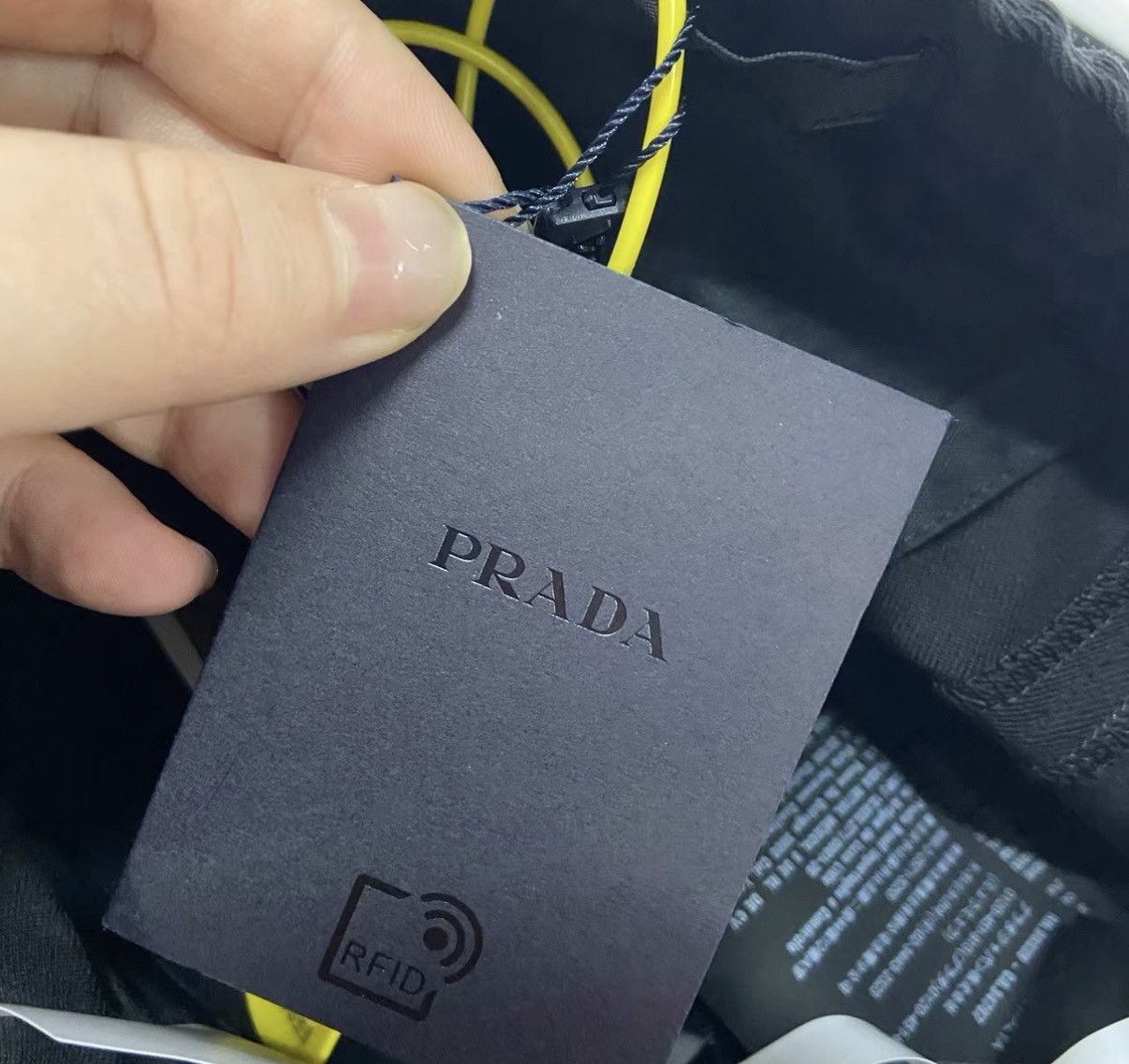 Prada Prada Black Triangle Logo Shorts J41 Size US 32 / EU 48 - 4 Thumbnail