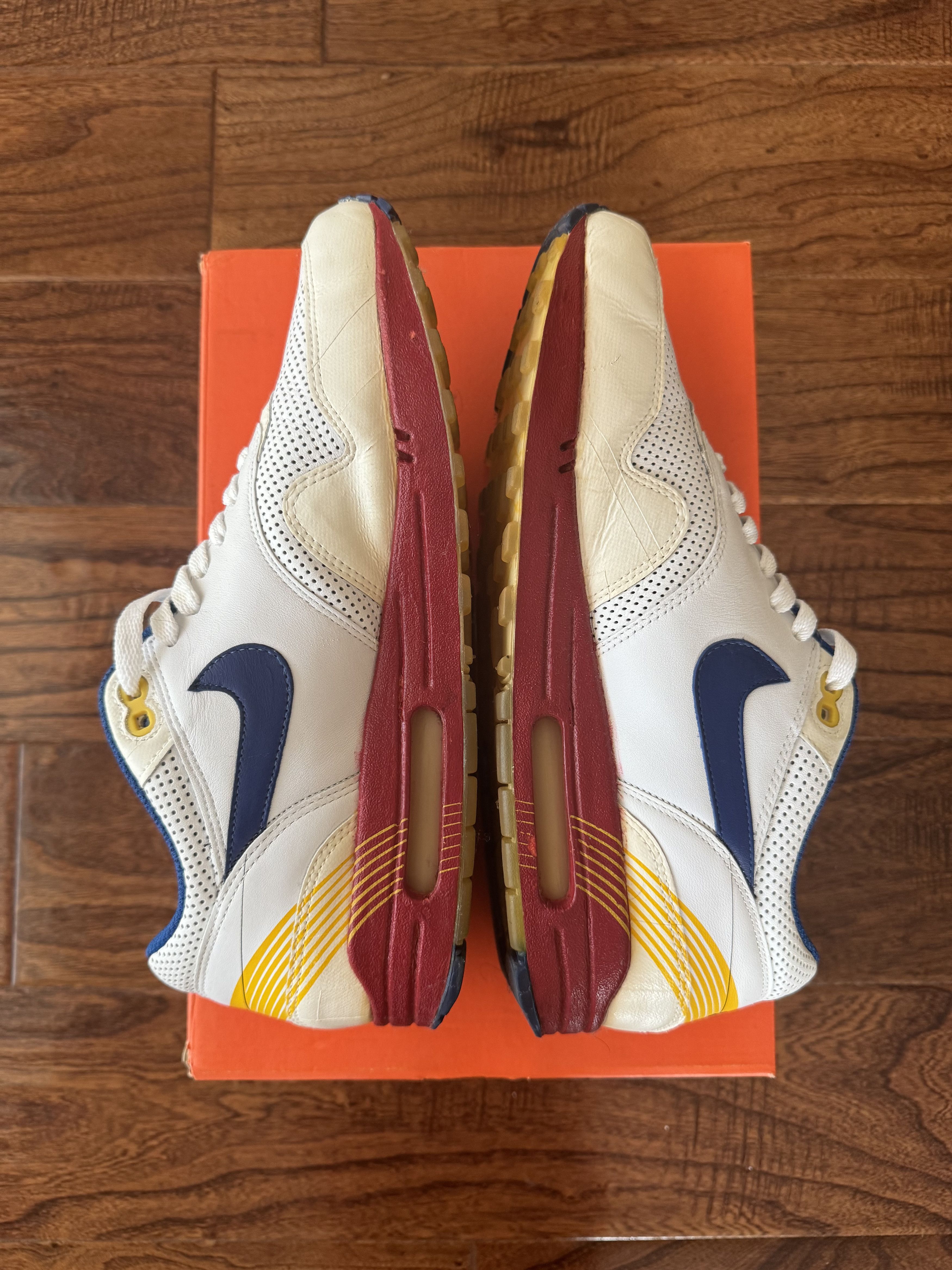 Nike Nike Air Max 1 BT "1984 Olympics High Jump Record" 2007 Size US 9 / EU 42 - 3 Thumbnail
