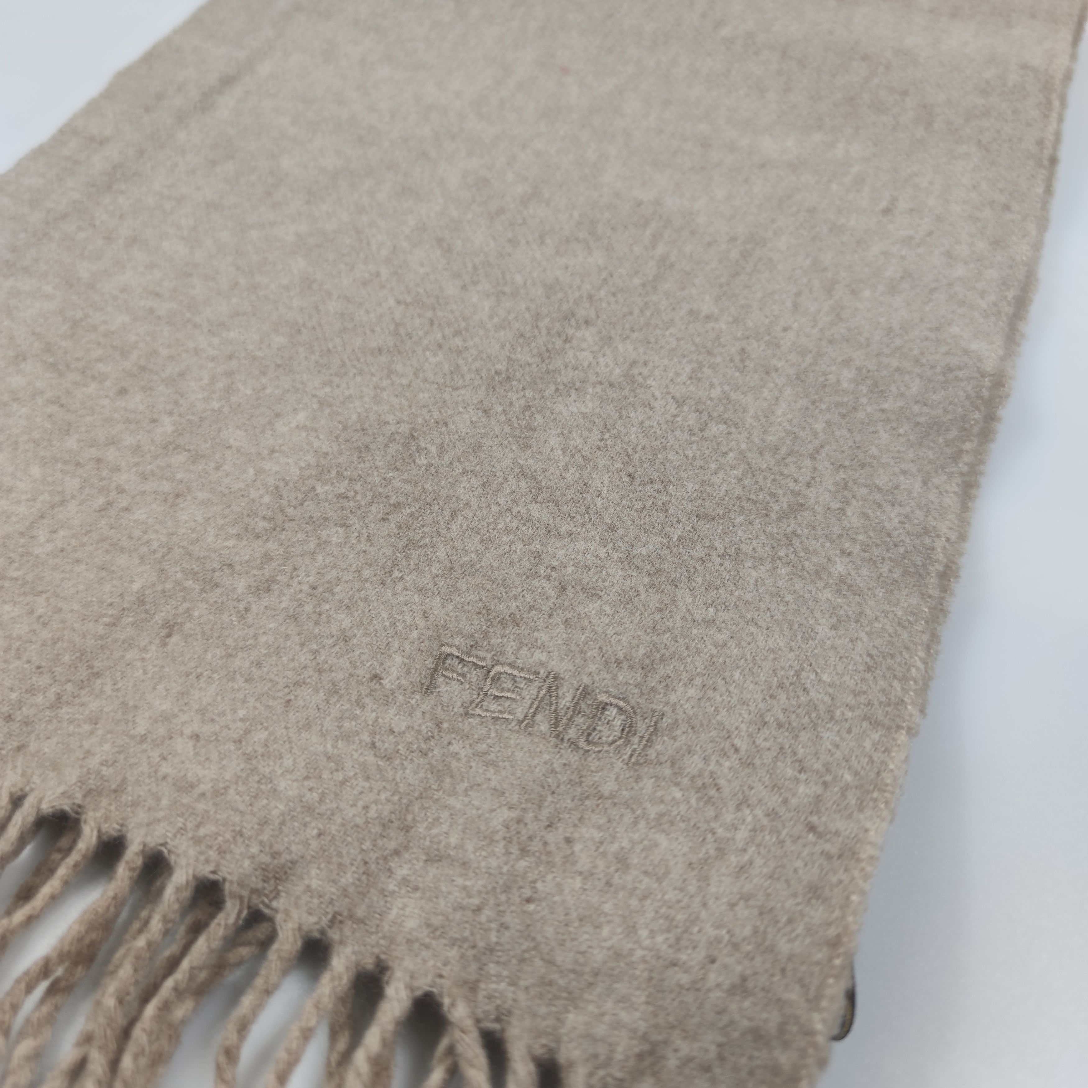 Vintage Fendi Scarf/Muffler/Wool S403 Size ONE SIZE - 4 Thumbnail
