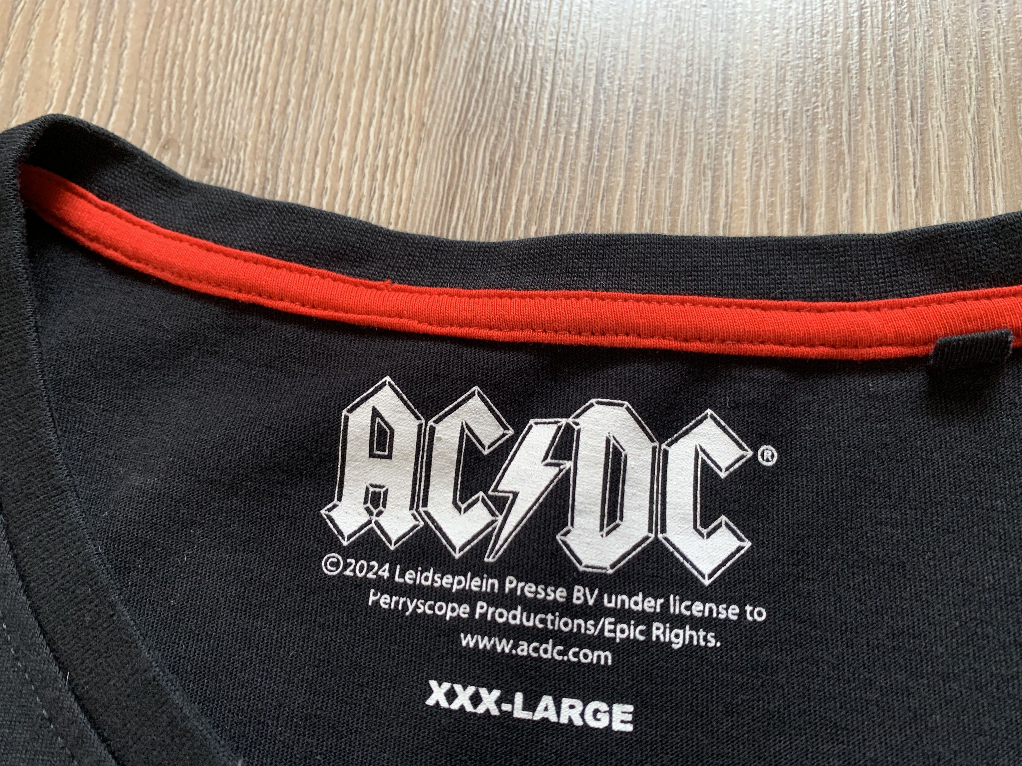 AC/DC Mens AC/DC Fly On The Wall Tour T-Shirt 2024 Size US XXL / EU 58 / 5 - 7 Thumbnail