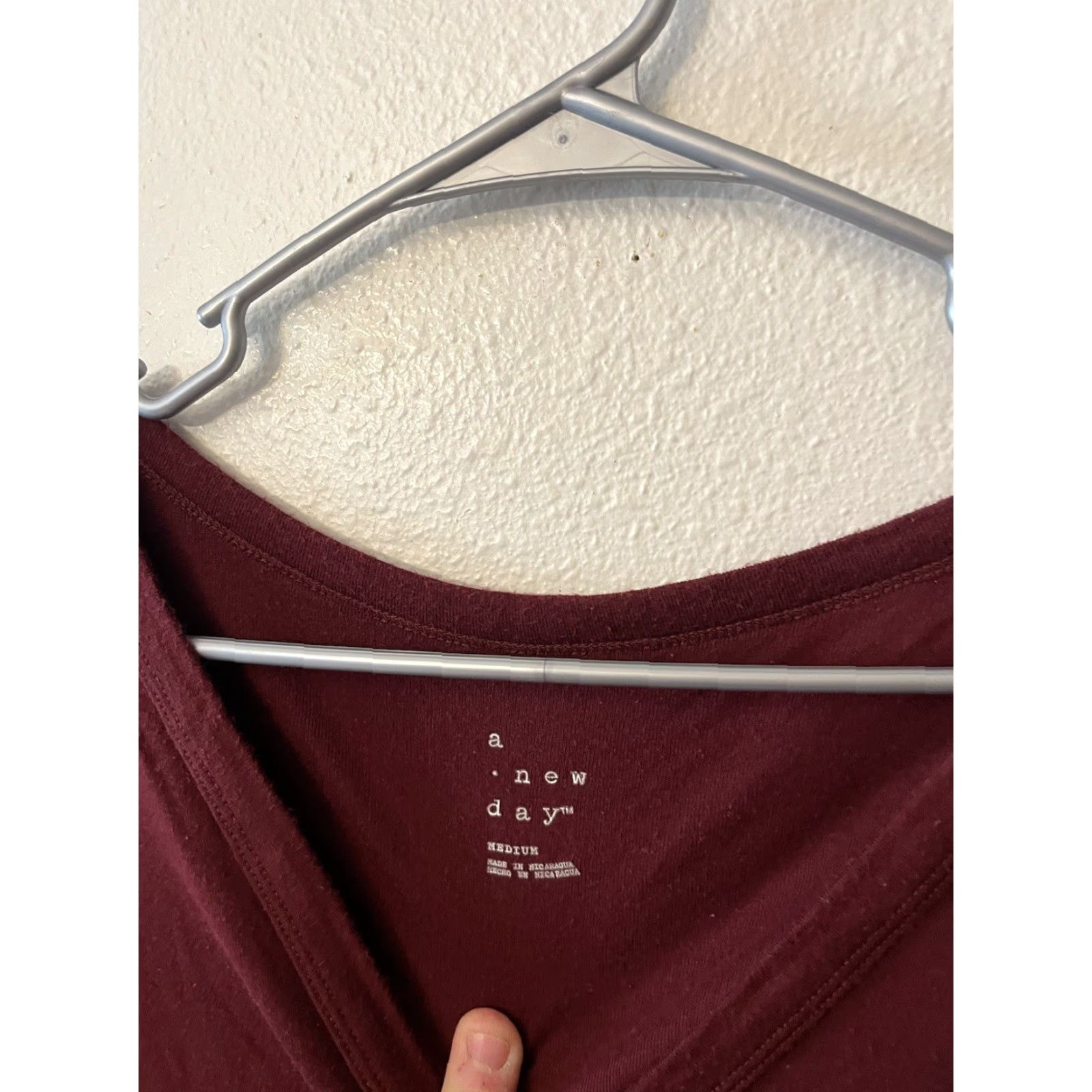 Vintage A New Day Shirt Womens Medium Red Burgundy V-Neck Long Sleeve Slim Knit Casual Size M / US 6-8 / IT 42-44 - 2 Thumbnail