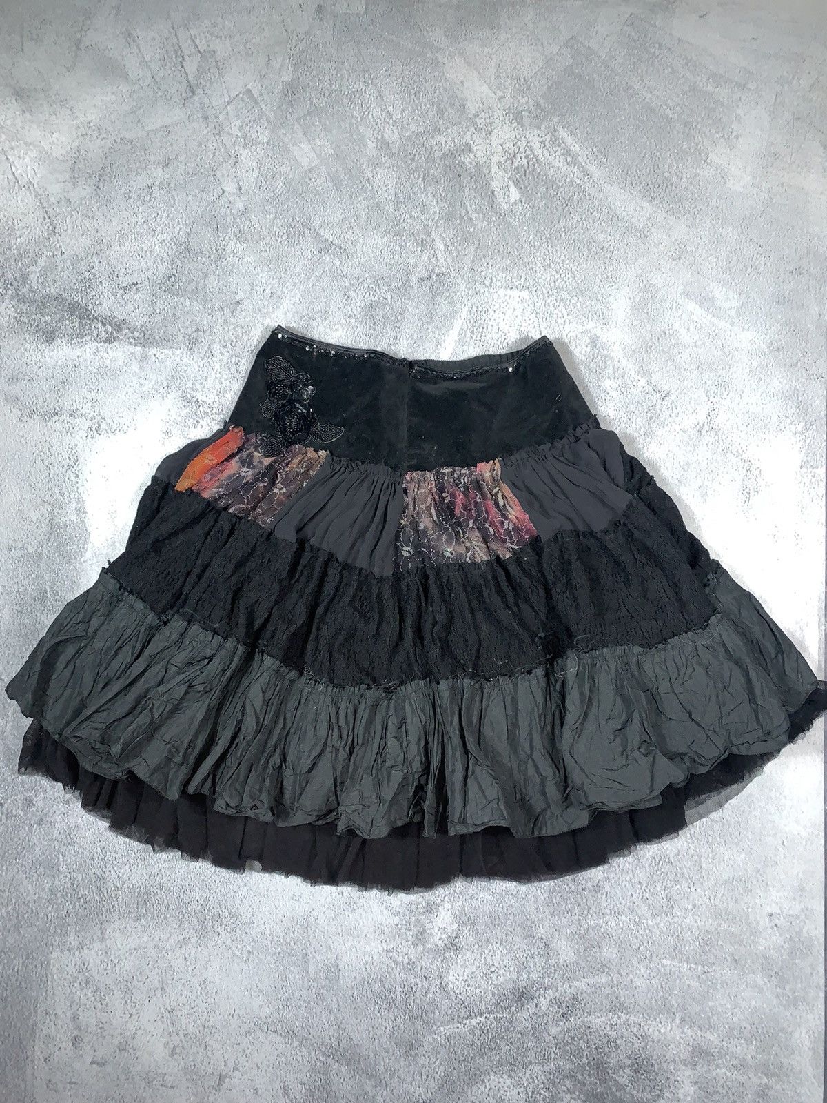 Vintage Vintage Y2K flared midi skirt punk opium avantgarde style Size 28" / US 6 / IT 42 - 1 Thumbnail