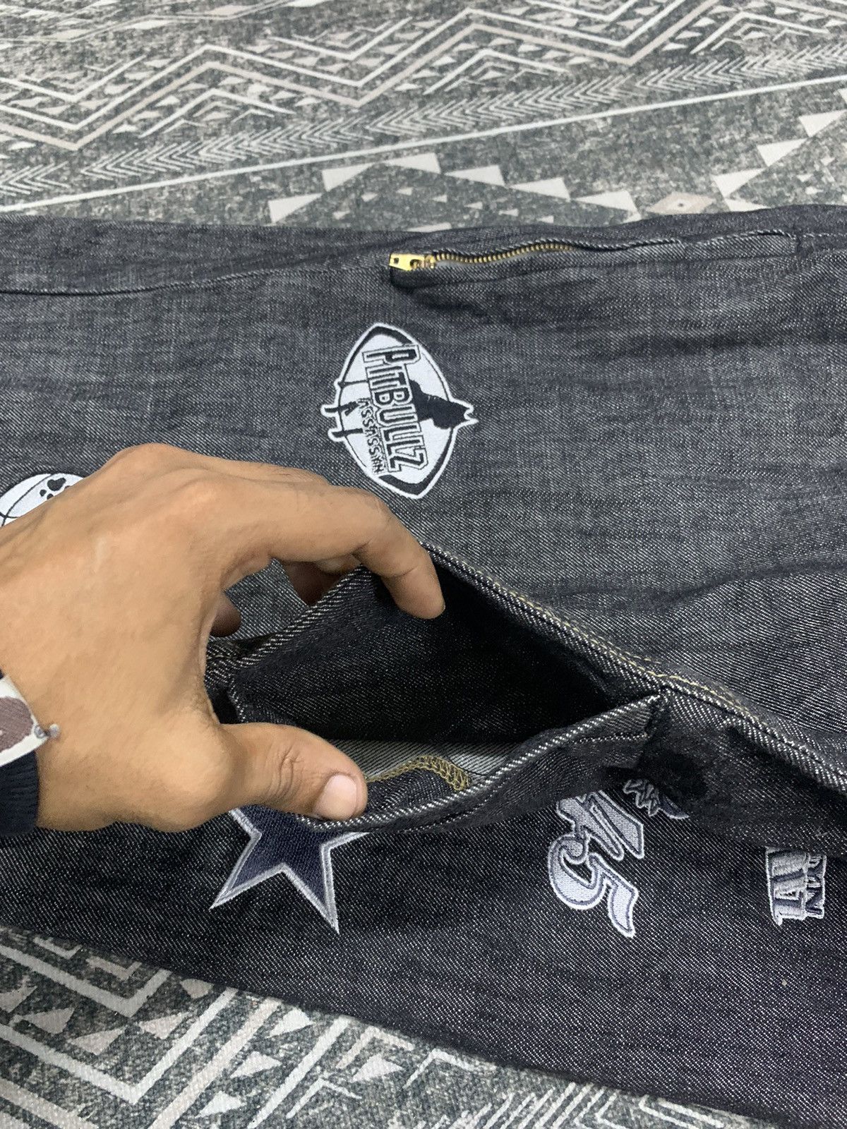 Other 🔥BAGGY🔥OG ASSASSYN JEANZ BAGGY EMBROIDERED PANT RARE DESIGN Size US 36 / EU 52 - 23 Thumbnail