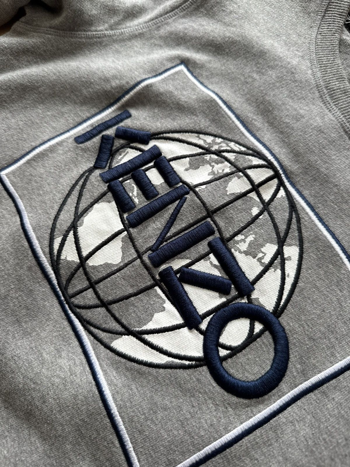 Kenzo Kenzo earth logo crew sweatshirt Size M / US 6-8 / IT 42-44 - 3 Thumbnail