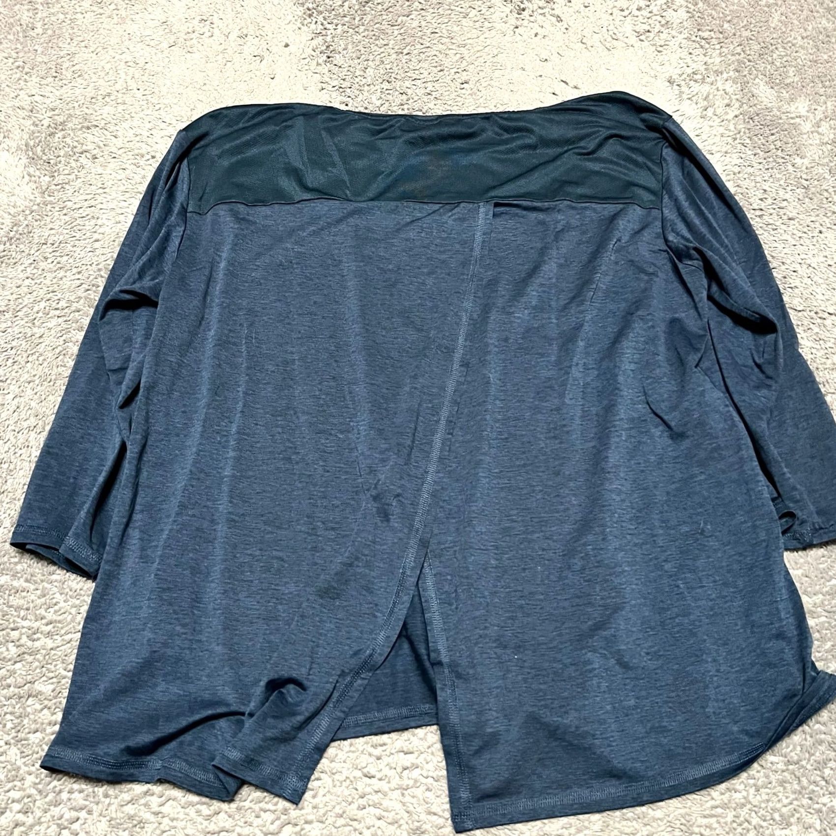 The North Face The North Face Shirt Womens XL Blue Back Vent Long Sleeve Hike Performance Women's XL Back Vent Shirt Size XL / US 12-14 / IT 48-50 - 3 Thumbnail