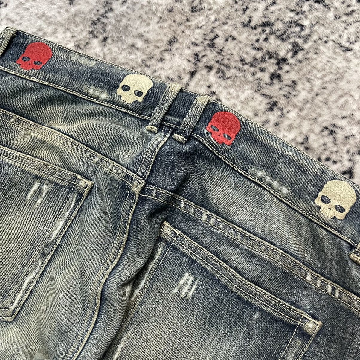 Mastermind Japan × Roen Hydrogen Japan Embroidered Skull Mud Wash Distressed Jeans Size US 31 - 13 Thumbnail
