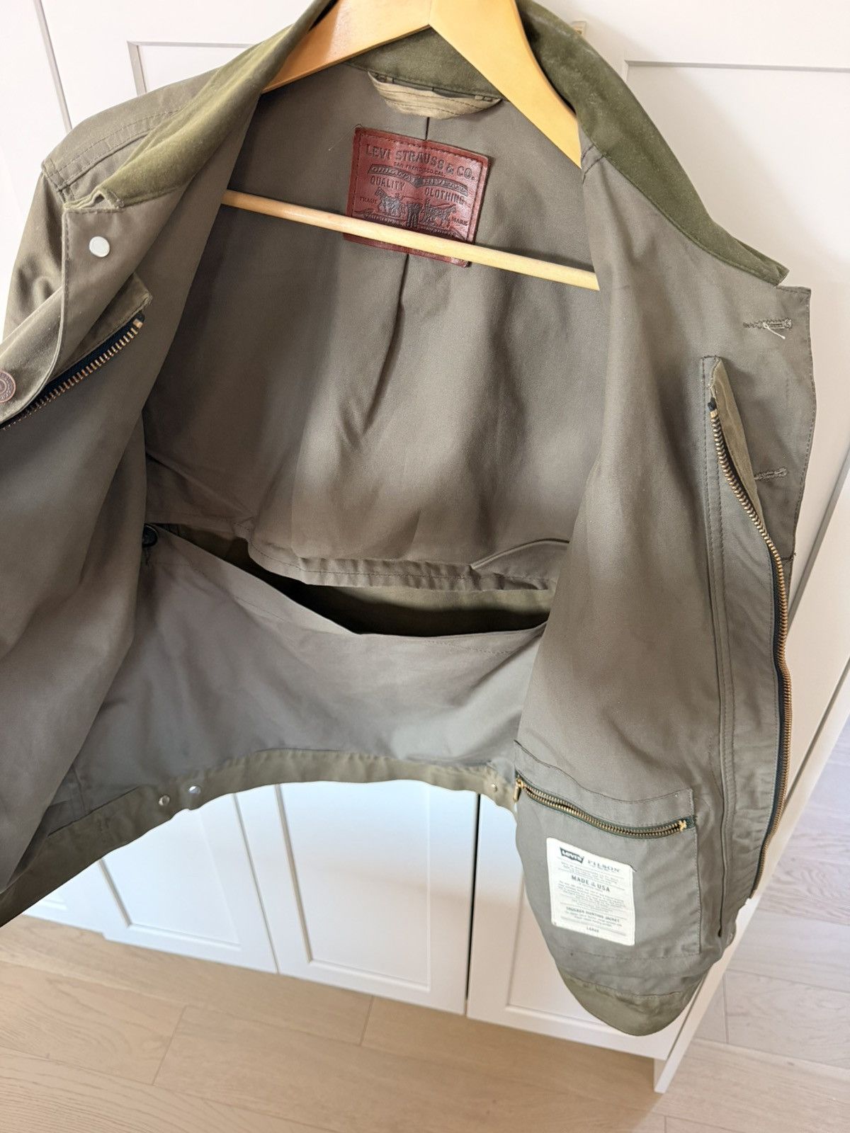 Filson × Levi's Levis x Filson hunter trucker jacket. Size US L / EU 52-54 / 3 - 6 Thumbnail