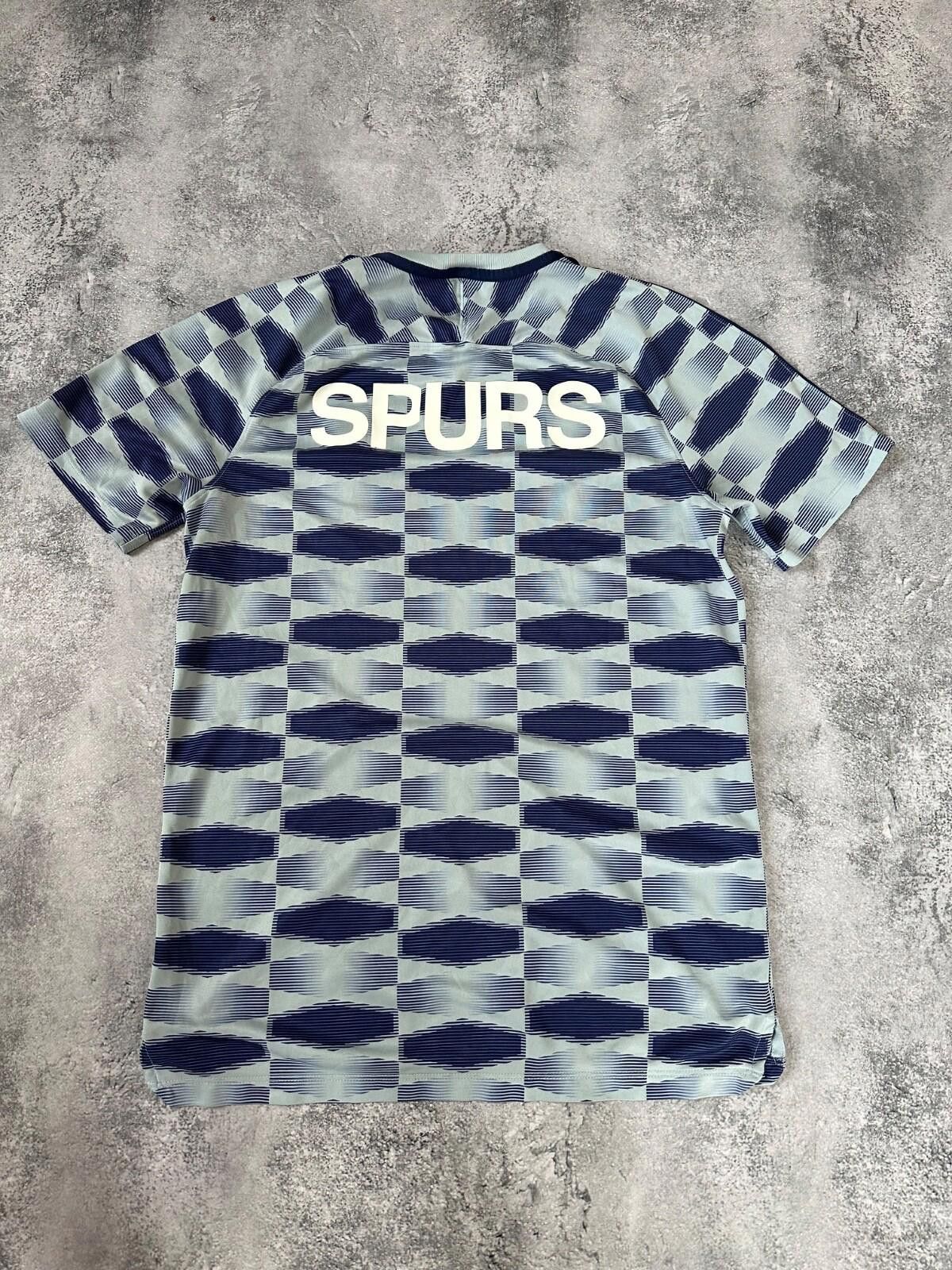 Nike TOTTENHAM HOTSPUR 2017 2018 TRAINING FOOTBALL SHIRT SOCCER Size US M / EU 48-50 / 2 - 6 Thumbnail